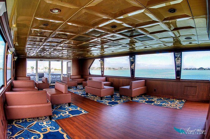 Daytime Yacht Dance Cruise with Optional Dining - Who Should Consider This Cruise?