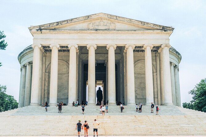DC Cherry Blossom Tour with Optional Guided Entry into 3 museums - The Guest Experience and Reflection