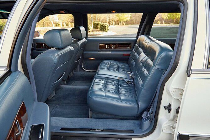 Death Becomes Her Funeral Limo Tour of Los Angeles - Who Should Consider This Tour?