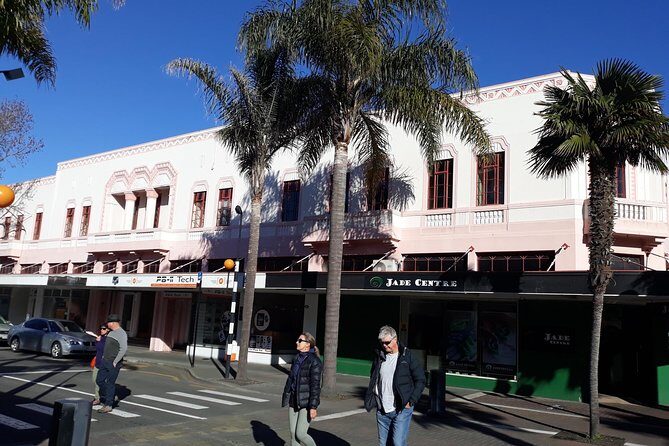 Deco Napier, Te Mata Peak, Garden Walk and Wine Tasting Tour - Wrapping It Up