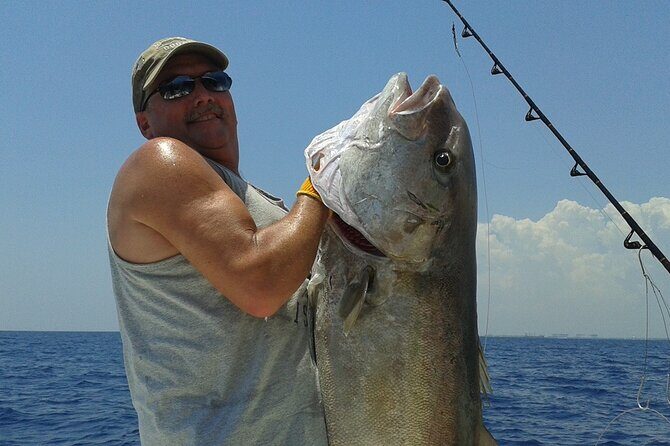 Deep sea fishing charters in Fort Lauderdale aboard 52' Hatteras - The Cost and What You’re Getting