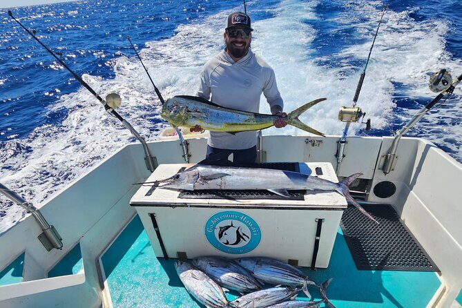 Deep Sea Fishing on North Shore Of Oahu - Setting Off from Haleiwa: The Meeting Point