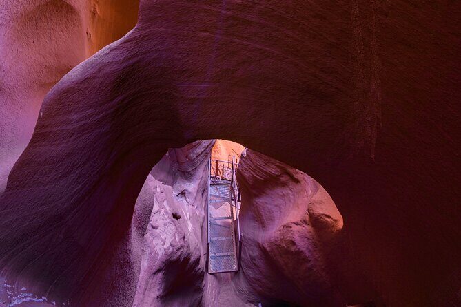 Deer Canyon Adventure through Antelope Canyon - What Makes Deer Canyon a Special Experience?