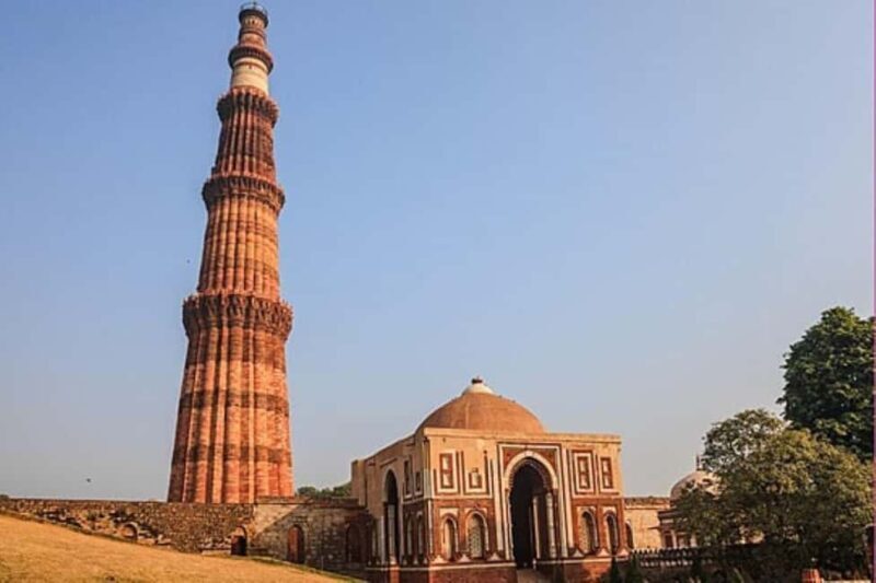 Delhi: 2-Day City Tour of Monuments with Hotel Stay - Why Choose This Tour?