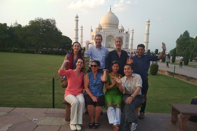 Delhi Airport to Taj Mahal trips - Itinerary Breakdown