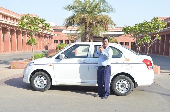 Delhi Airport Transfer Pickup and Drop-Off (Choose One or Both) - The Sum Up