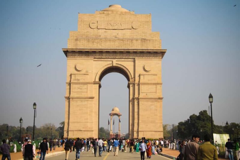 Delhi & Amritsar Golden Temple Tour with Wagah Border 4 Days - Starting Your Journey in Delhi: A City of Contrasts