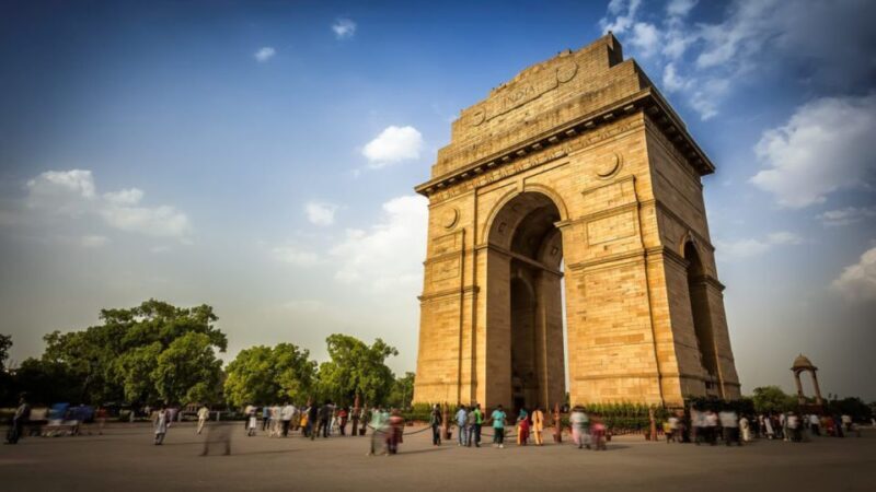 Delhi: City Tour of Old Delhi & New Delhi with Private Guide - An Authentic Day in Delhi: What to Expect