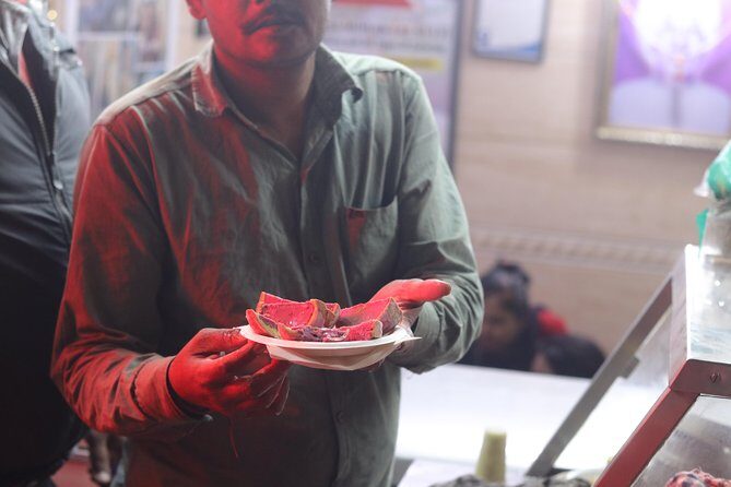 Delhi Culinary Evolution Tour: Old + New Delhi Food all inclusive - FAQ
