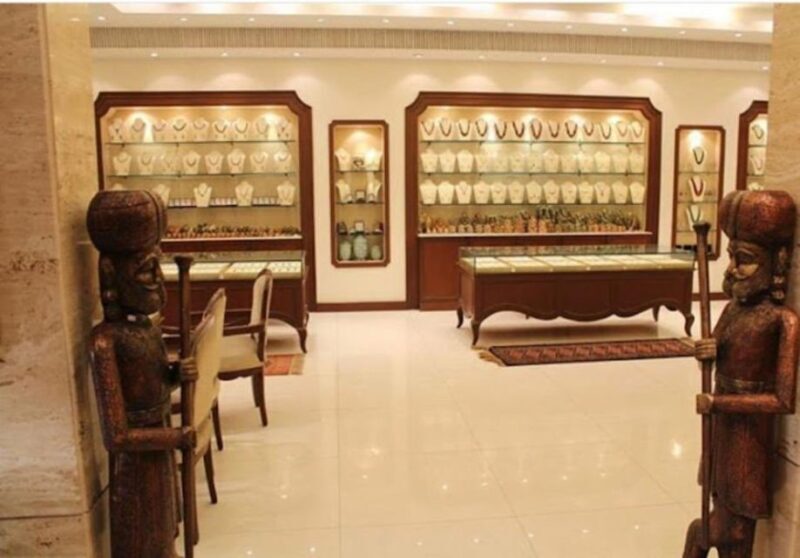 Delhi Exclusive Guided Shopping Tour in AC car and transfers - The Sum Up: Who Should Consider This Experience?