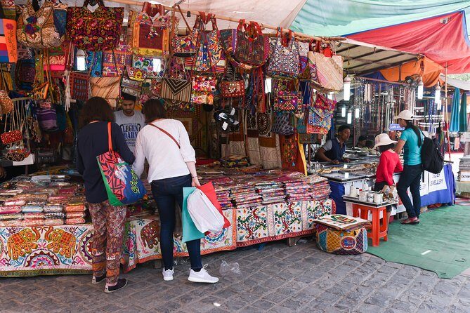 Delhi Flea and Street Markets Tour - Authenticity and Cultural Insight