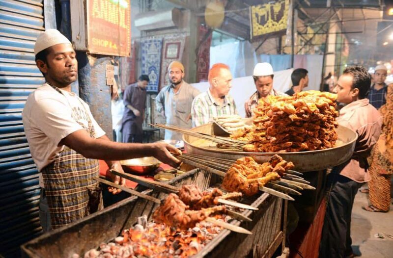 Delhi Markets: A Cultural Shopping Experience with an Expert - Key Points