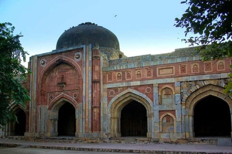 Delhi: Mehrauli Archaeological Park Tour with Hotel Pickup - The Sum Up