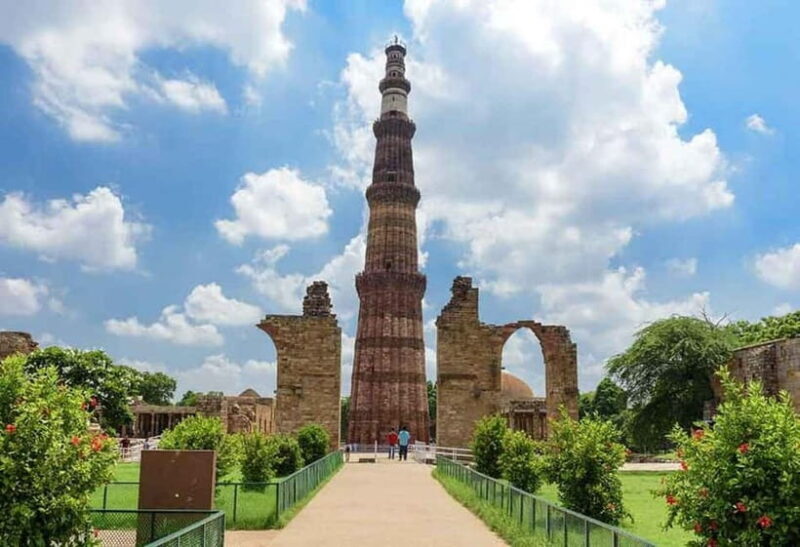 Delhi: New and Old Delhi Full-Day Tour - Key Points