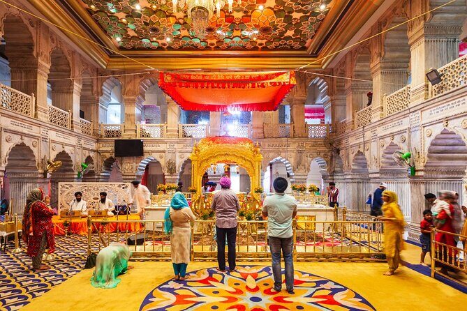 Delhi: Old and New Delhi City Private Guided Day Trip - Exploring Old Delhi: A Feast for the Senses