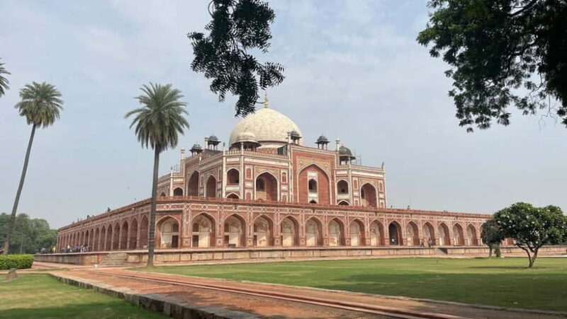 Delhi: Old and New Delhi Guided Full or Half-Day Tour - Discovering New Delhi