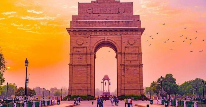 Delhi: Old Delhi City Tour with Tuk Tuk Ride & Street Food - Key Points