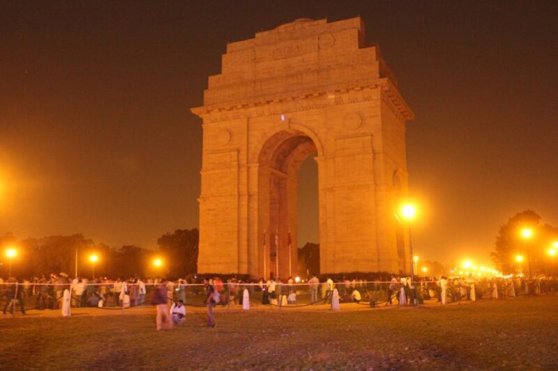 Delhi: Old Delhi & New Delhi Private Day Trip - A Day in Delhi: What to Expect