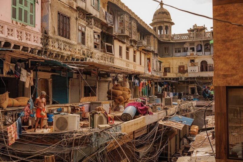 Delhi: Old Delhi's Street Food, Temples & Spice Market Tour - An In-Depth Look at the Old Delhi Tour