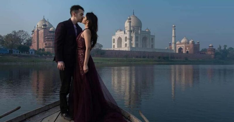 Delhi: Photography Taj Mahal Tour with Boat Ride & Transfers - Discovering the Taj Mahal Through a New Lens