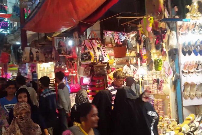 Delhi: Private Half-Day Guided Shopping Tour with Transfer - A Deep Dive into the Itinerary