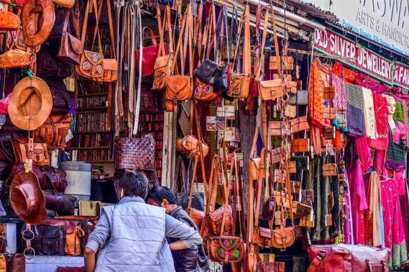 Delhi: Private Half-Day Shopping Tour with Transfer - What Makes This Tour Special