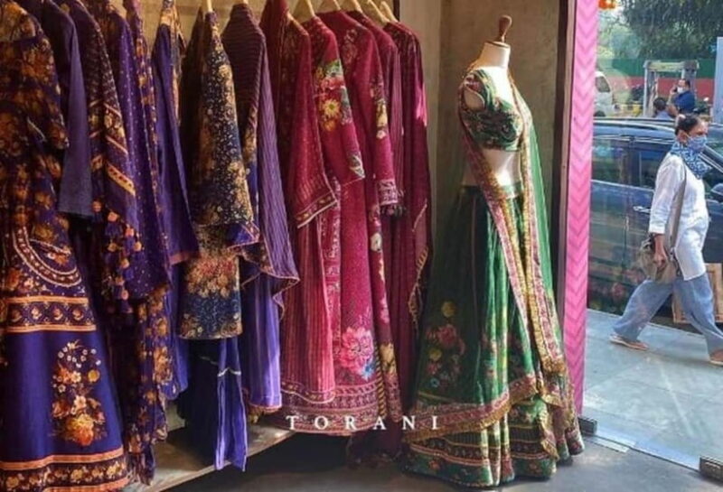 Delhi: Private Shopping Tour with Guide and Transfer - The Sum Up