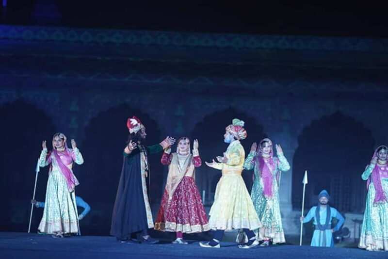 Delhi: Red Fort Light and Sound Show Guided Tour - The Value and Who Should Consider This Tour