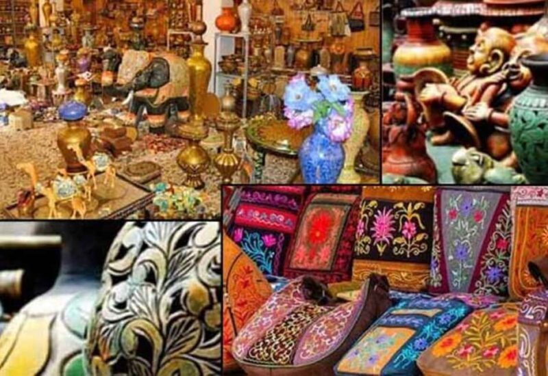 Delhi: Shopping and Street Food Tour with Female Guide & Car - Key Points