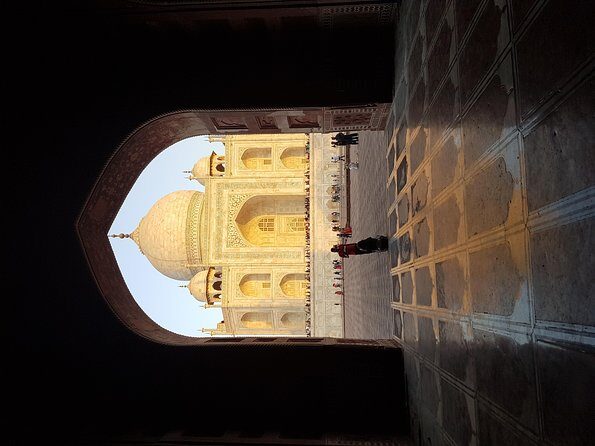 Delhi To Agra Overnight Trip by Car - Who Will Love This Experience?