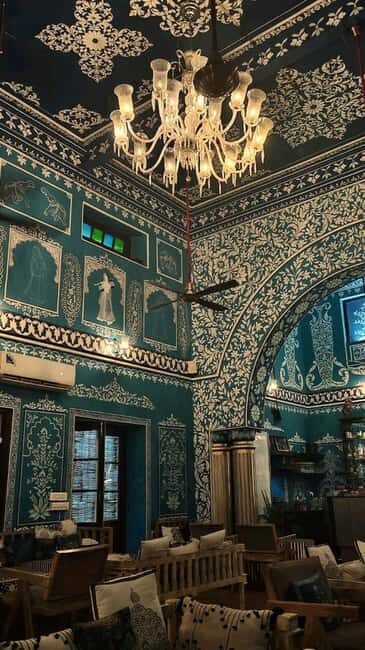 Delhi to Jaipur: Private Full-Day Guided City Highlights - Who Should Consider This Tour?