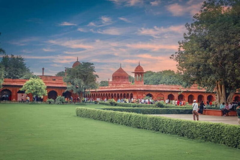 Delhi: UNESCO World Heritage Walking Tour of Red Fort - Exploring the Red Fort: A Practical and Rich Experience