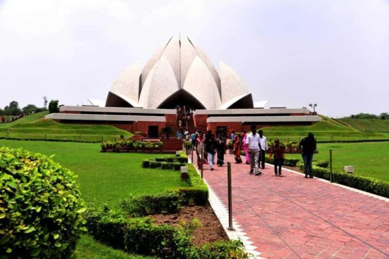 Delhi Upgraded: Premium Car, Customised City Tour Experience - The Sum Up