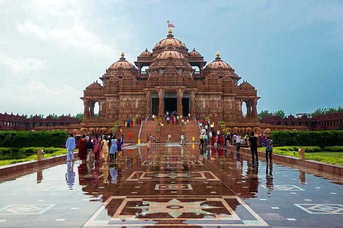 Delhi: Visits to Swaminarayan Akshardham with guide & transfers - What Makes the Temple Special?