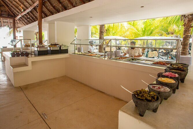 Deluxe Catamaran tour to Isla Mujeres with Open Bar and Lunch - FAQ