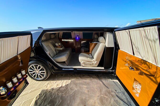 Deluxe GMC Limousine from Cancun Airport to Puerto Morelos - What Makes This Limousine Special?