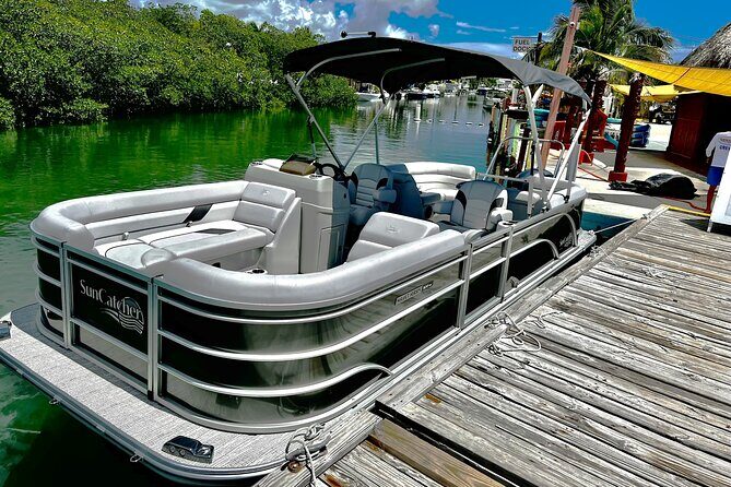 Deluxe Pontoon Boat Rental In Key West - Exploring the Water in Style: The Deluxe Pontoon Boat Experience