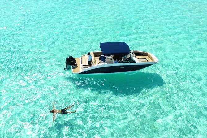 Deluxe Private Boats - 27 ft Sea Ray - Key Points