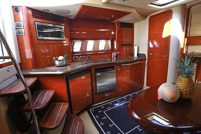 Deluxe Private Boats - 40 ft Sea Ray - Final Thoughts: Who Should Consider This Tour?
