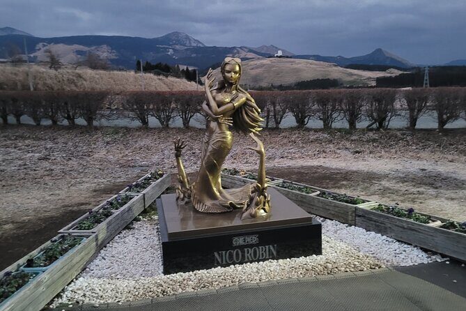 Deluxe Private Tour: Mt. Aso, One Piece Statues and Shrine Visit - What Makes This Tour Stand Out?