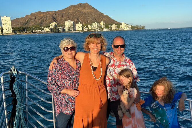 Deluxe Snorkel and Wildlife Cruise in Waikiki - FAQ
