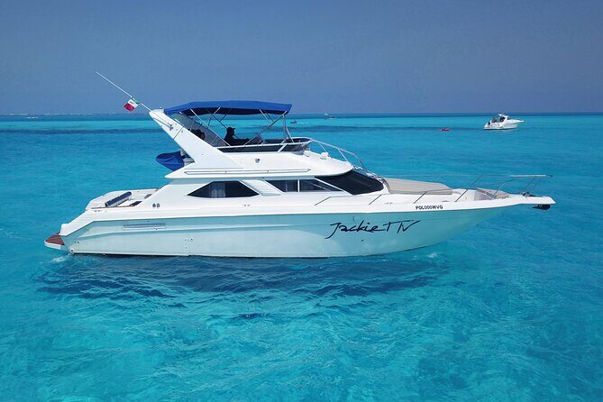 Deluxe Yacht 48FT with FlyBrige Rental in Cancun - Frequently Asked Questions