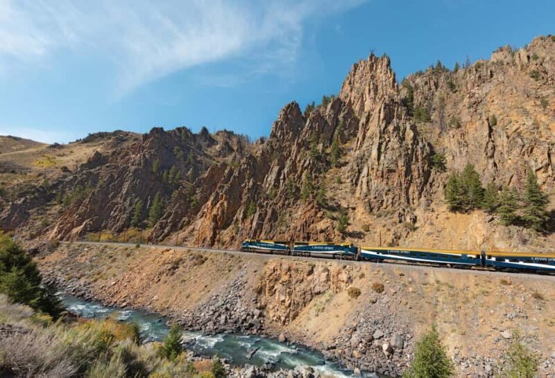 Denver to Moab: Rocky Mountaineer 2-Day Scenic Luxury Train - An Introduction to the Rocky Mountaineer Experience
