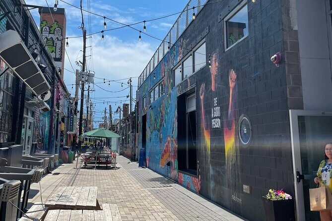 Denver's Art District Self Guided Walking Tour - FAQs