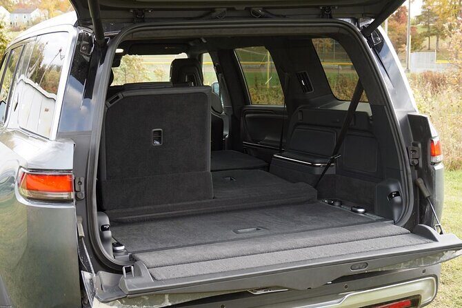 Departure by Eco SUV from Las Vegas City to Las Vegas LAS Airport - Who Will Love This Service?