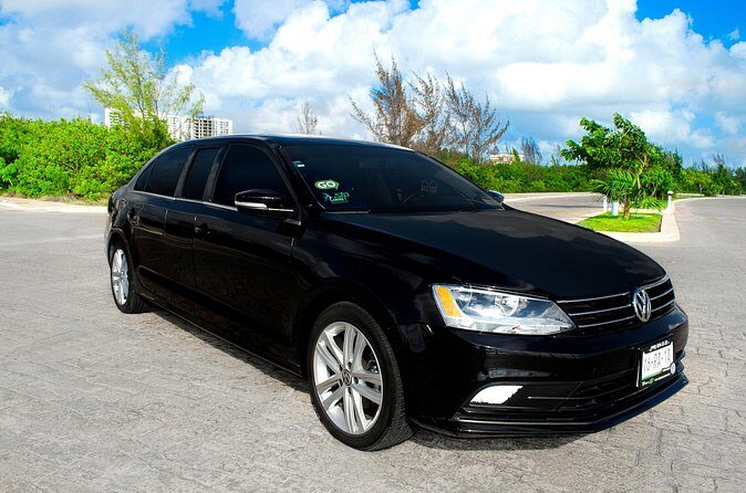 Departure by Luxury Sedan From Playa del Carmen to Cancun Airport - Pricing and Value