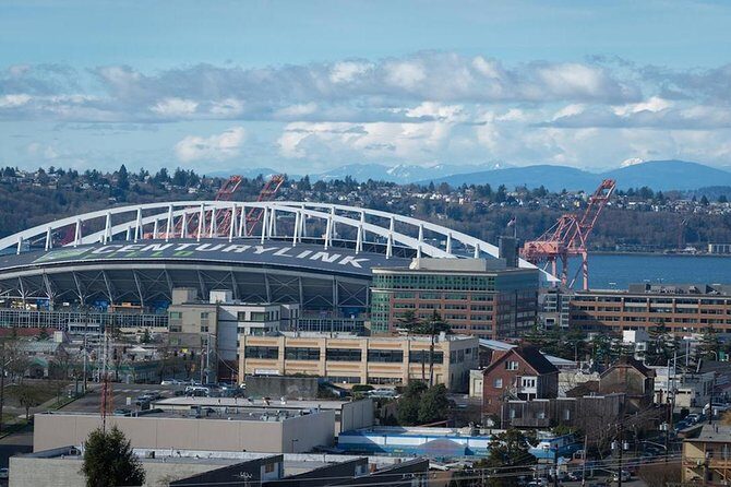 Departure Private Transfer: Seattle to Seattle Airport SEA in Business Car - Who Should Consider This?