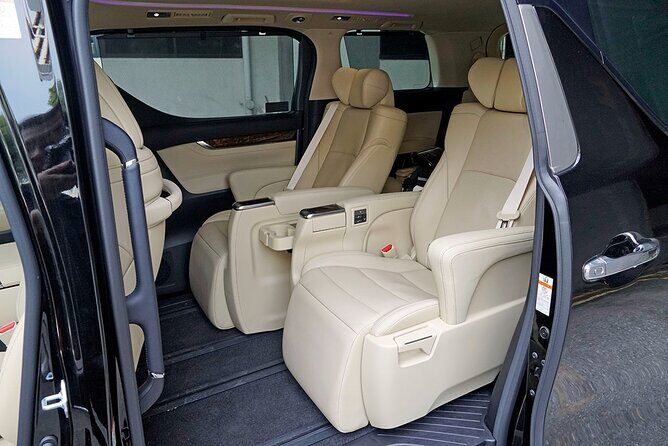 Departure Transfer from Tokyo City to Haneda Airport HND by van - Key Points
