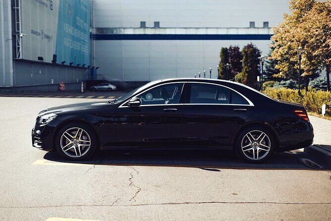 Departure Transfer: Perth to Perth Airport PER by Business Car - Introduction