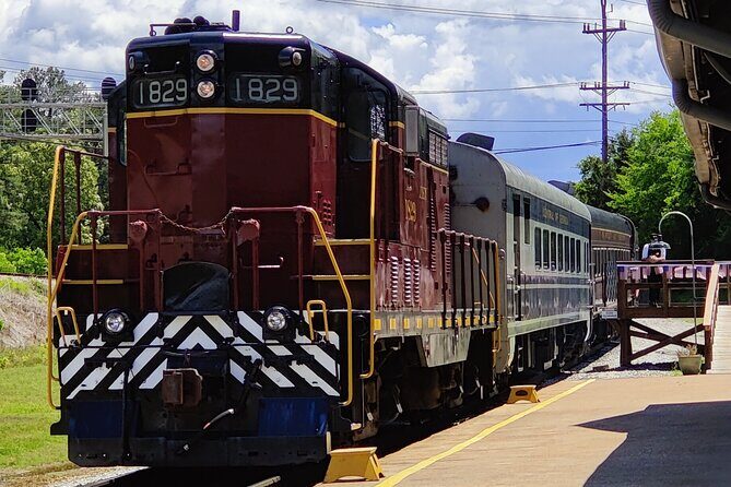 Derailed: Trolley Tour and Train Ride in Chattanooga - The Sum Up
